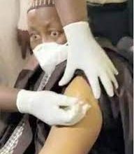 Photo of Jigawa gov looked terrified while receiving COVID-19 vaccine jab