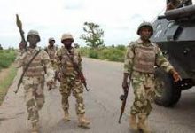 Photo of Soldiers arrest 271 bandits in Plateau