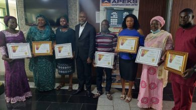 Photo of Apeks Microfinance bank rewards customers with cash, awards