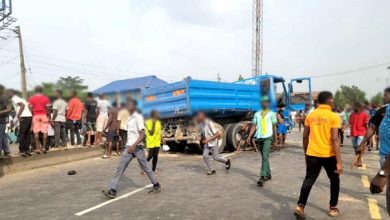 Photo of BREAKING: Violence continues in Ojodu Lagos as students, others renew protest day after trailer killed schoolchildren