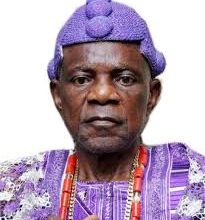 Photo of Atiku mourns loss of Osun monarch, Oba David Omisore