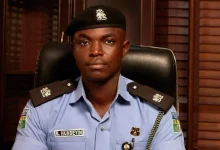 Photo of Nigerians blast Hundeyin for ‘spreading fake news’ on DJ Switch’s arrest
