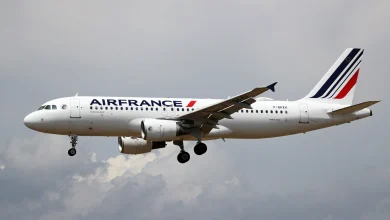 Photo of Outrage as two pilots start fighting mid-air after one refuses to follow orders