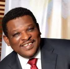Photo of Senator Mbu, APC godfather in Cross River now Obidient