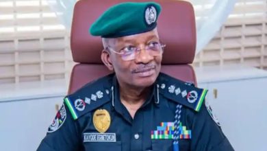 Photo of Mob burns man alive for beheading woman in Delta