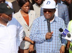 Photo of Umahi dismisses reports on Abuja-Kaduna road, says contract awarded to Infiouest, not Infoquest