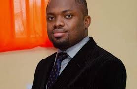 Photo of Heartbroken Pastor commits suicide by jumping off two-storey building after girlfriend rejects his proposal