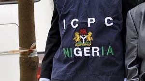 Photo of Alleged N90bn Hajj Subsidy Fraud: ICPC raids NAHCON office, picks director 