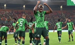 Photo of JUST-IN: Osimhen down with abdominal pain, may miss Super Eagles clash with Bafana Bafana