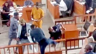 Photo of Pandemonium as Cross River Assembly lawmakers impeach Speaker