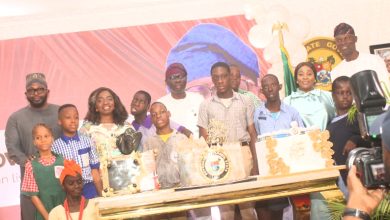 Photo of Sanwo-Olu marks 59th birthday with children living with disabilities 