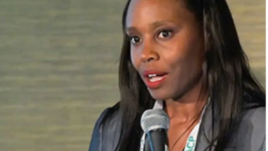 Photo of Chinua Achebe’s daughter Maureen receives Harvard Medical School Award