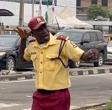 Photo of How I bribed LASTMA officials N100k for one-way driving — Motorist