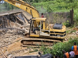 Photo of Enugu Govt demolishes kidnappers’ dens, says more to go down