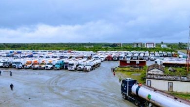 Photo of 300 NNPCL trucks arrive at Dangote Refinery for petrol loading today 