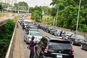 Photo of Petrol scarcity persists as marketers lament supply shortages, fragmented pricing