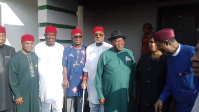 Photo of Iwuanyanwu: PANDEF pays condolence visit to family, promises to participate fully in his burial