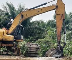 Photo of Borno Dam Collapse: FG begins dredging of Ogun River