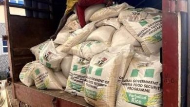 Photo of FG suspends sale of subsidised rice, workers kick