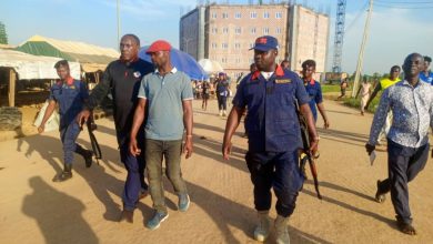 Photo of NSCDC nab 5 fake revenue collectors in Ebonyi market