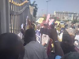 Photo of Unpaid Pensions: Retirees set to occupy Finance Ministry 