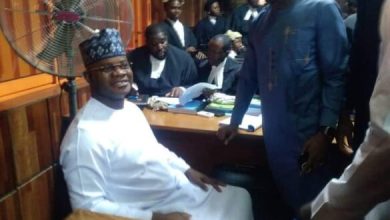 Photo of Alledged N110bn Fraud: Exuberant Yahaya Bello calms courtroom crowd as judge stages walkout
