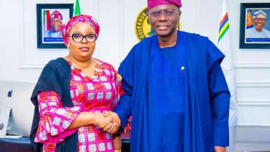 Photo of Sanwo-Olu receives Mojisola Meranda, lauds her emergence as first female Speaker