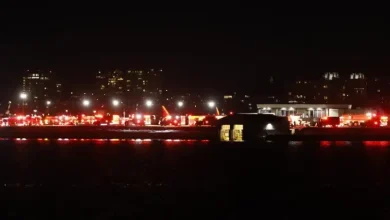 Photo of Tragedy as US plane carrying 64 passengers collides with Army helicopter at Reagan Airport