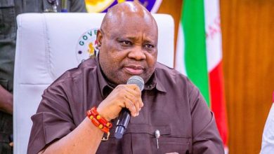 Photo of Gov Adeleke threatens to depose monarchs of warring communities