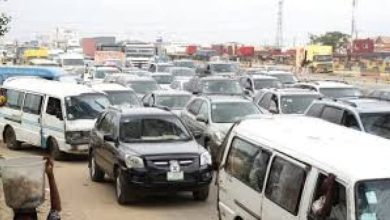 Photo of Traffic cripples Lagos-Ibadan Expressway, commuters stranded