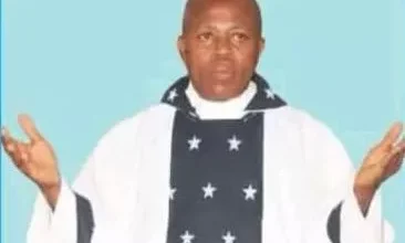 Photo of Another Catholic priest kidnapped by gunmen 