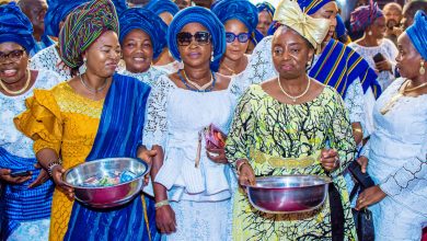 Photo of Gov Sanwo-Olu’s wife celebrates successful pilgrimage exercise, calls for commitment to righteousness
