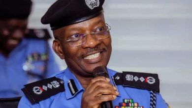 Photo of Security operatives overwhelm suspected kidnappers during gun battle, rescue 3 victims in Kogi