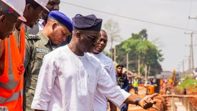 Photo of Okpebholo pledges compensation for Uromi 16 victims