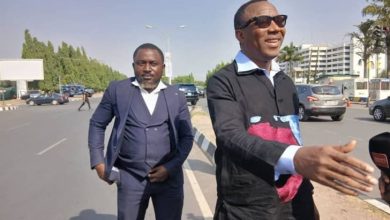 Photo of Sowore, other rights activists storm Force Headquarters, ask IGP Egbetokun to vacate office