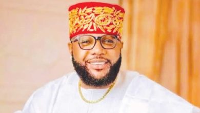 Photo of Lagos socialite, E-money freed after EFCC questioning over Naira abuse