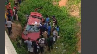 Photo of BREAKING: Another disaster at Otedola Bridge in Lagos as vehicle falls into ditch, driver rescued