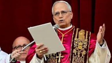 Photo of 10 things to know about new Pope-elect, Cardinal Robert Francis