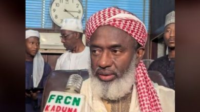 Photo of Saudi Arabia bars Gumi from performing Hajj, deports him to Nigeria 