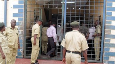 Photo of 16 escape as inmates launch attacks on Keffi Prison, 5 officials injured