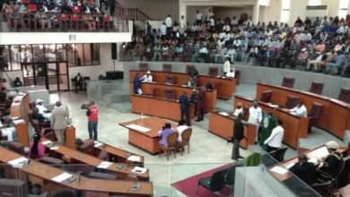 Photo of Mass defection hits Akwa Ibom Assembly as 24 of 26 lawmakers dump PDP for APC