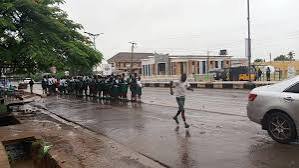 Photo of Outrage as Benue govt turns Tinubu’s condolence visit to political rally, forces school kids to hail President under rain