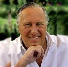 Photo of Frederick Forsyth, Biafra enthusiast, former spy, Day of the Jackal author, dies at 86
