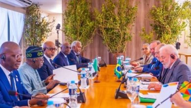 Photo of Critics carpet Tinubu over ‘lopsided’ seating arrangement during Brazil outing