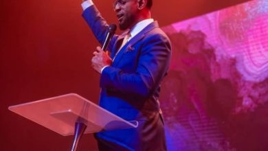 Photo of COZA’s Fatoyinbo eats the humble pie, apologises after backlash over ‘no money’ comment on CAC’s Ayo Babalola