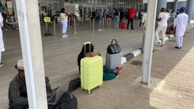 Photo of Flight Disruption: FG orders crackdown on airlines that frustrate passengers