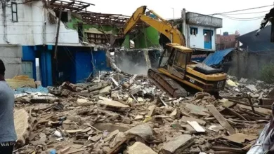 Photo of Lagos Wakes Up to Ruin: Mayhem, tears, chaos unfold, as bulldozers storm Oworonshoki at midnight, demolish more buildings