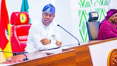 Photo of Defections to APC won’t end hunger, poverty in Nigeria – Makinde