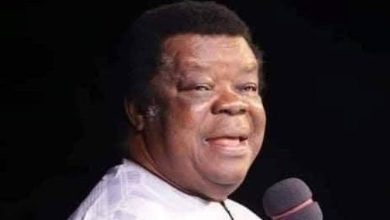 Photo of Rev. Uma Ukpai, a fiery General, touches the sky!