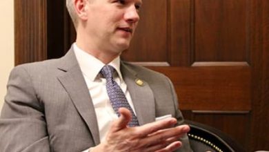 Photo of US lawmaker introduces resolution on alleged Christian persecution in Nigeria